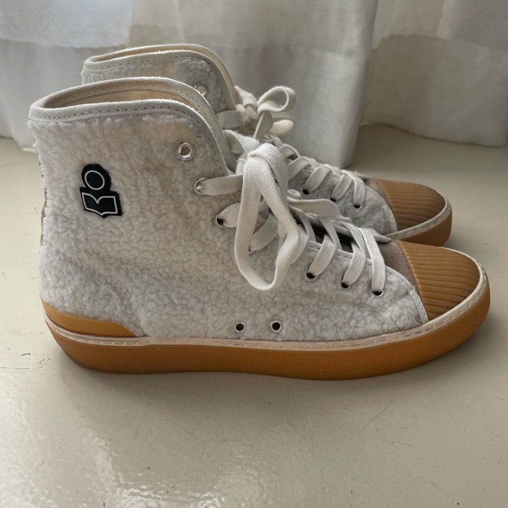 Isabel Marant 
sherpa high top 
perfect condition 
worn once